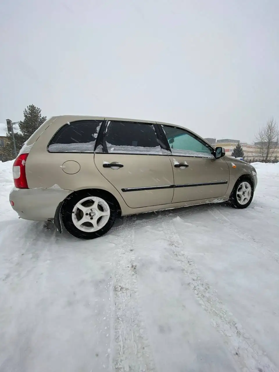 Продажа Лада Калина 2013 года в комплектации ЛЮКС - Легковые автомобили (Авто) в Саранск