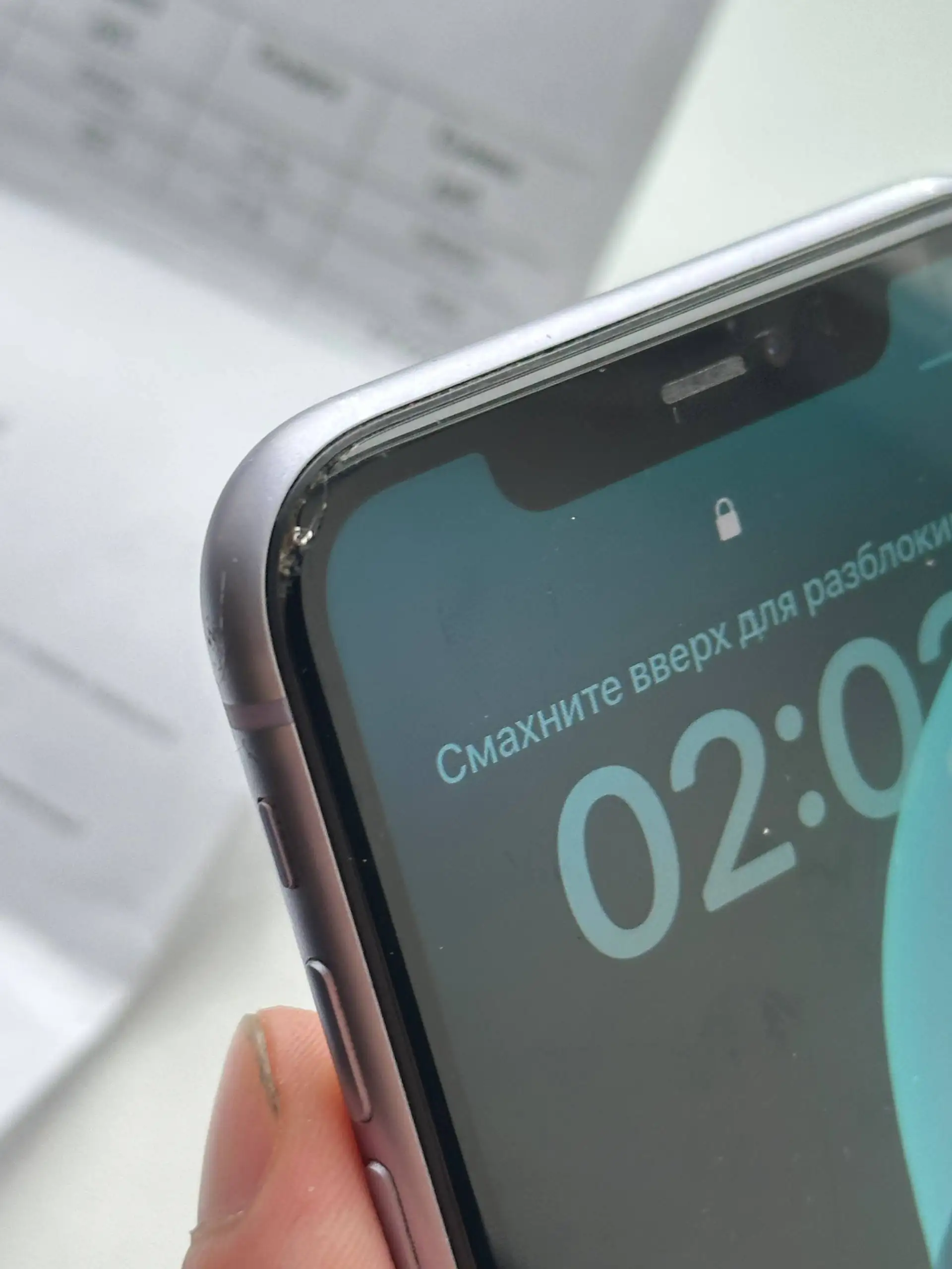 Смартфон с мелким сколом в углу - Смартфоны (Электроника) в Саранск