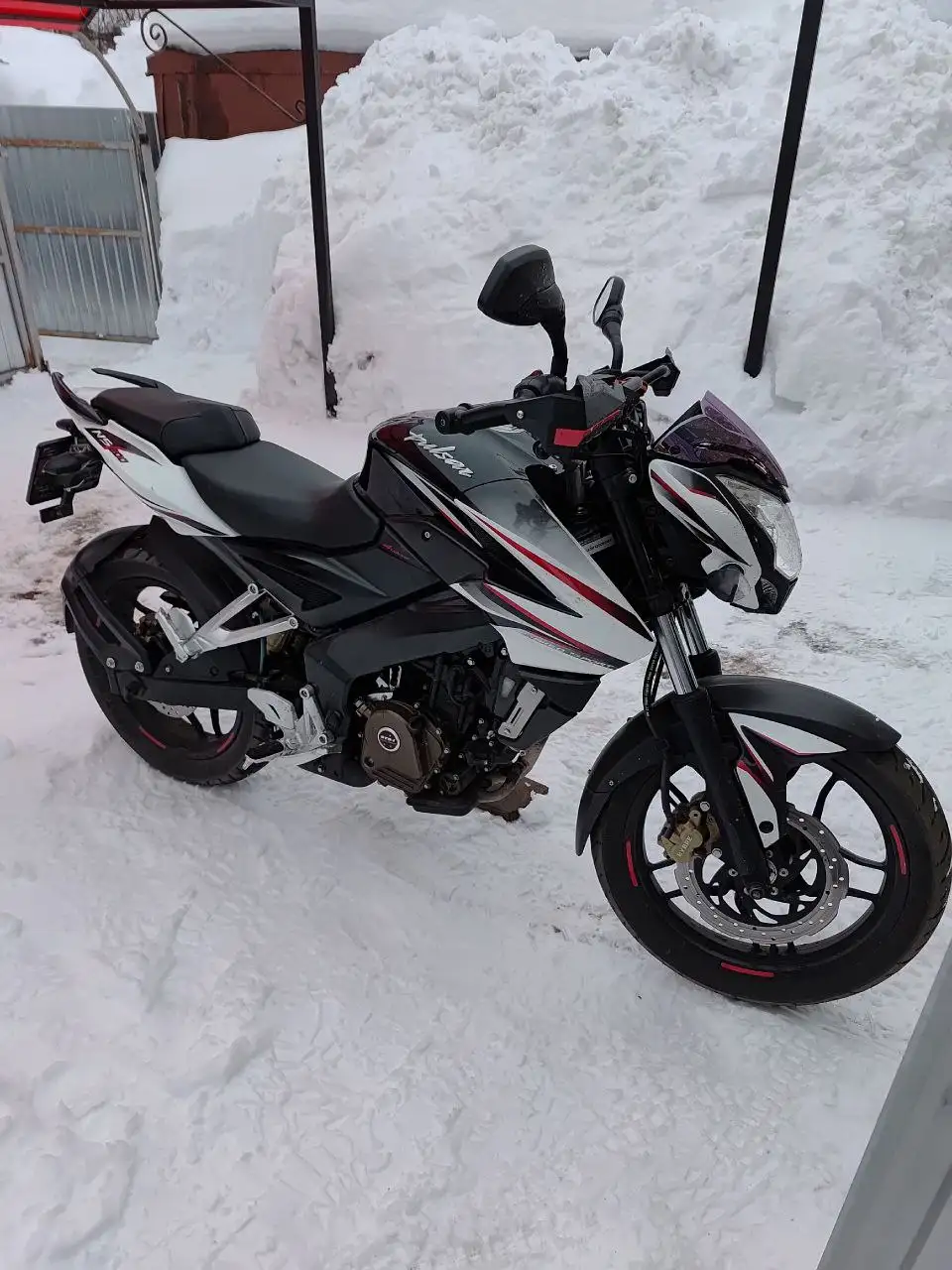 Продажа мотоцикла Bajaj NS 200 в отличном состоянии - Мотоциклы (Авто) в Парца