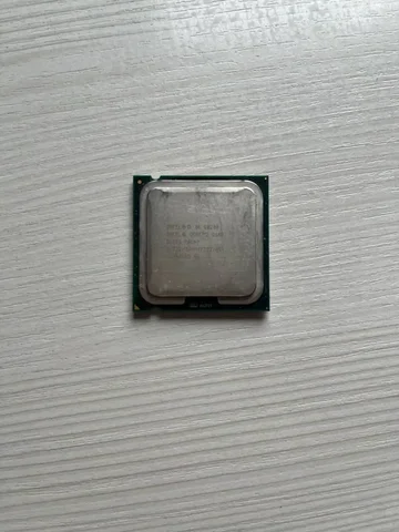 Продам процессор Intel Core 2 Quad Q8200 - Компьютерные комплектующие в Саранск