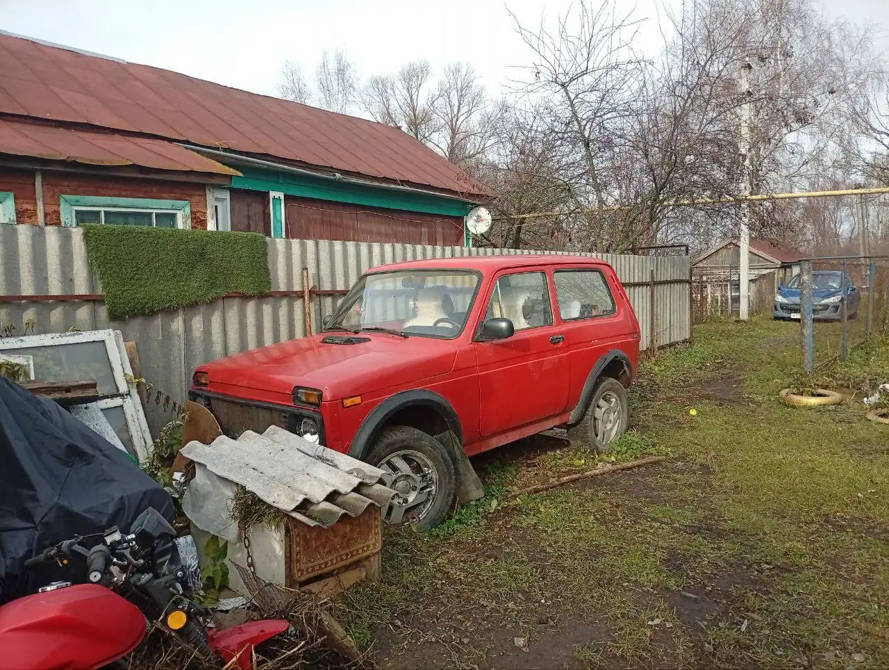 Продам Ниву 2121 на 17-дюймовых колесах с дисками и зимней резиной - Авто в Саранск