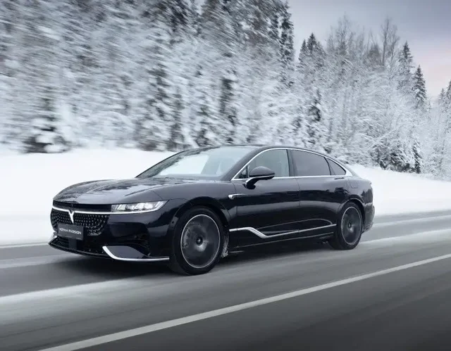 Роскошный гибридный седан VOYAH PASSION - УАЗ в Саранск