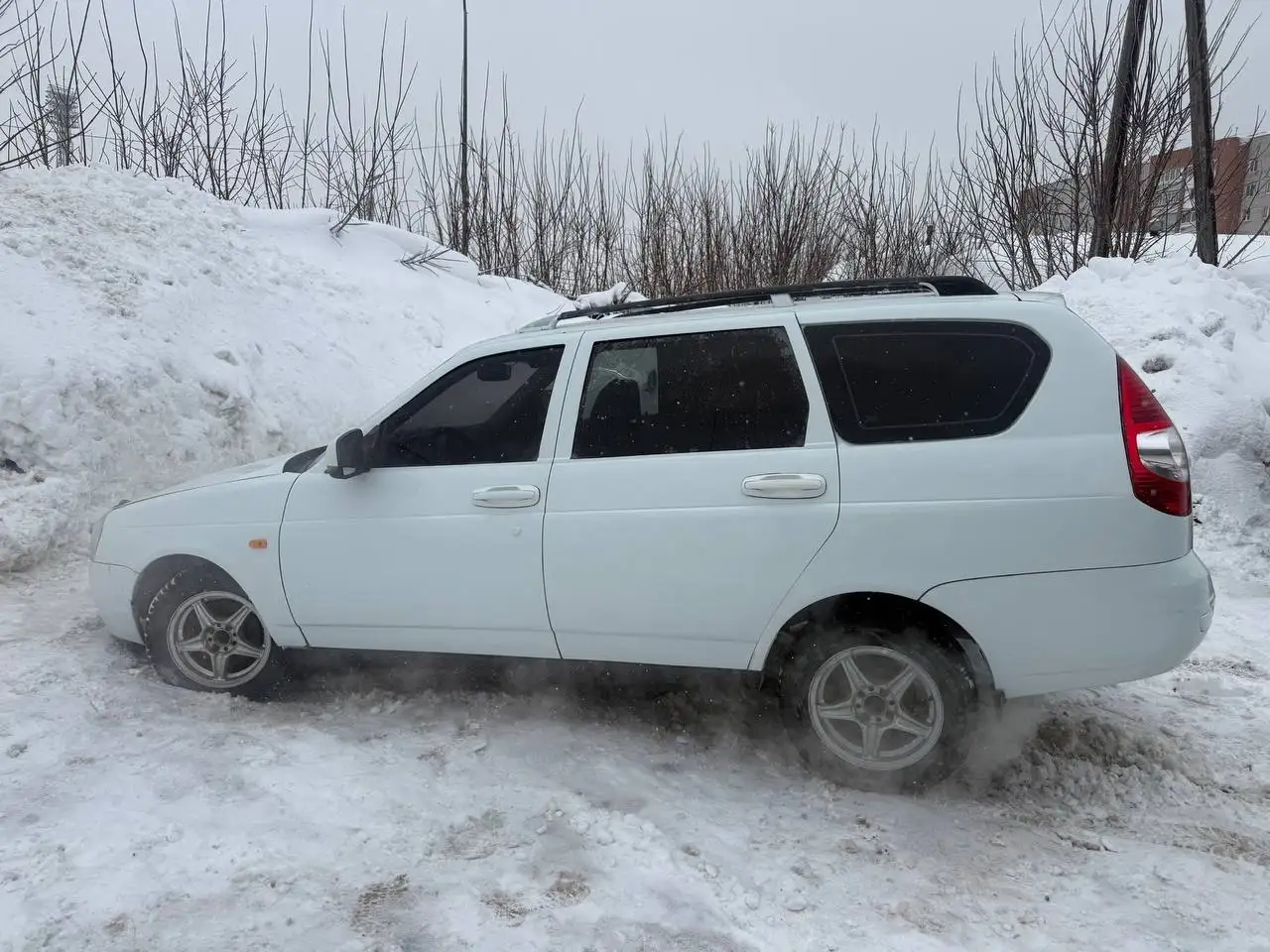 Продам Приору универсал в хорошем состоянии - Универсал (Авто) в Саранск