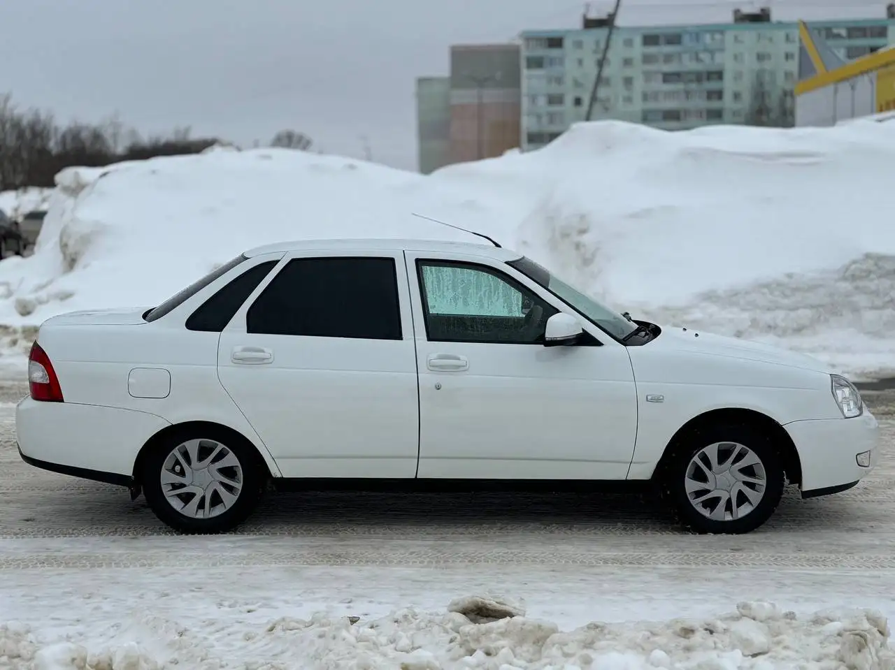Лада Приора 2013 года в хорошем состоянии - Легковые автомобили (Авто) в Рузаевка
