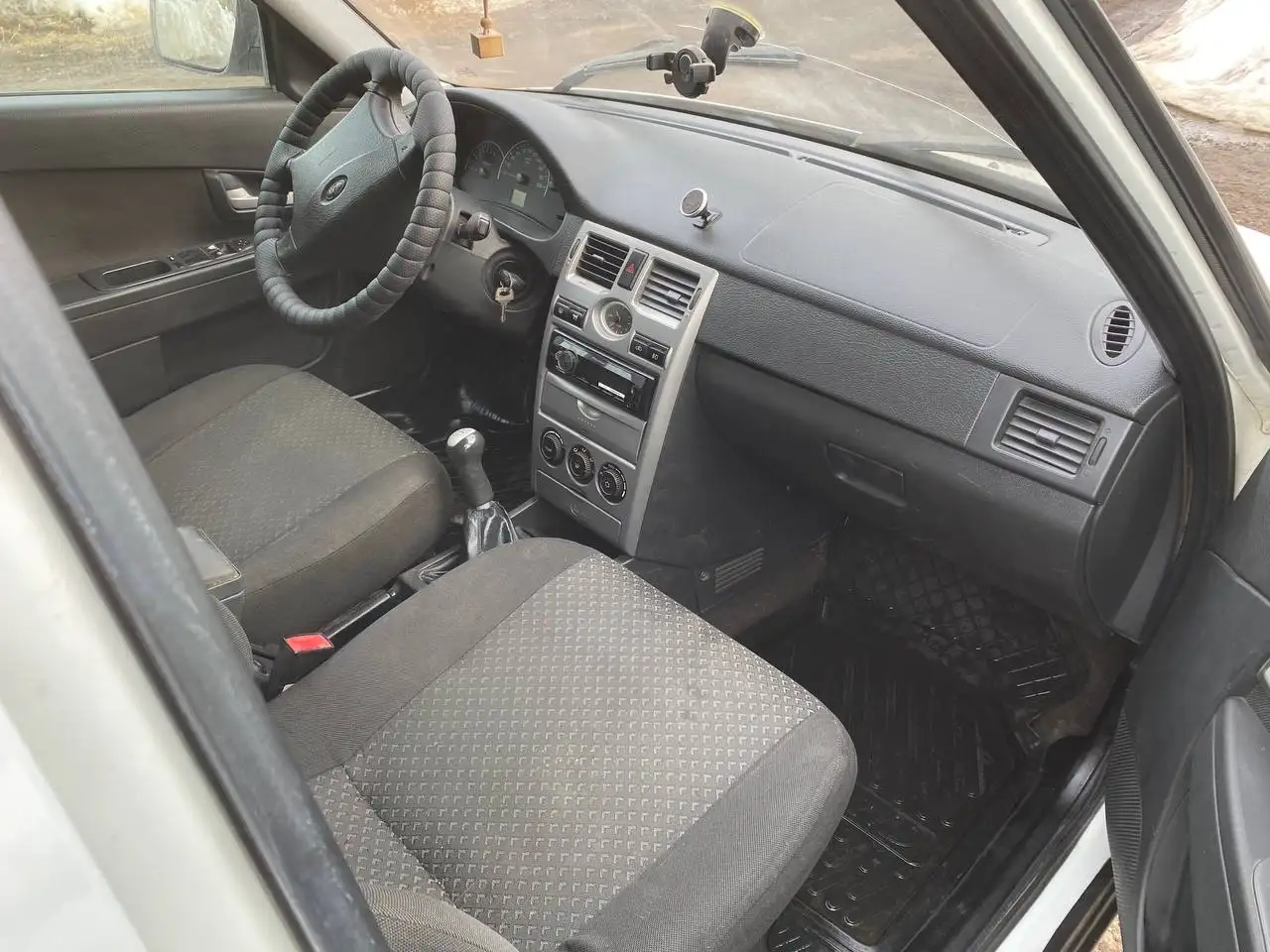 Автомобиль 2012 года с кондиционером, 2 хозяина, хорошее состояние - Авто в Саранск