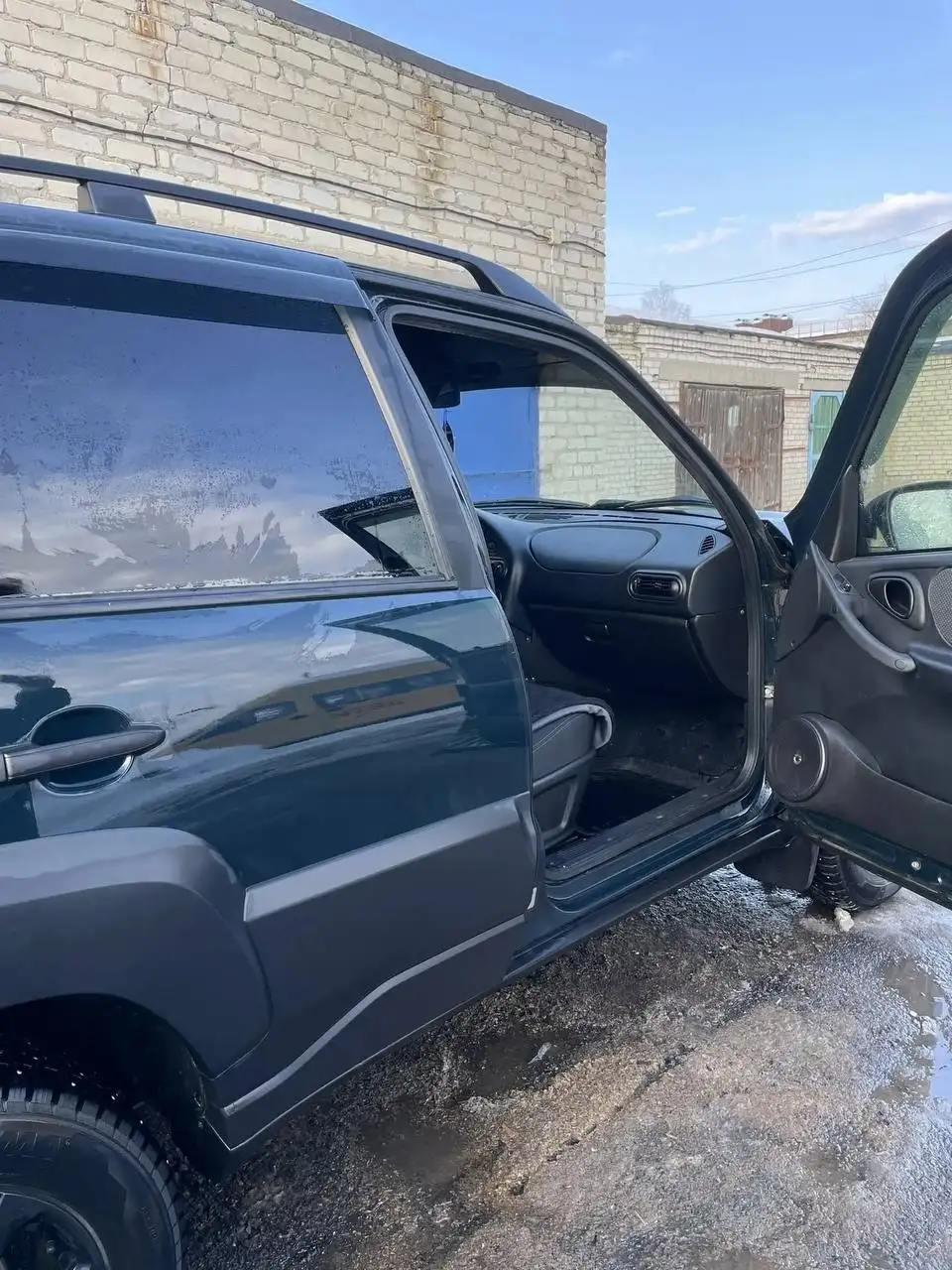 Продаётся Niva Travel Black - Внедорожники (Авто) в Саранск