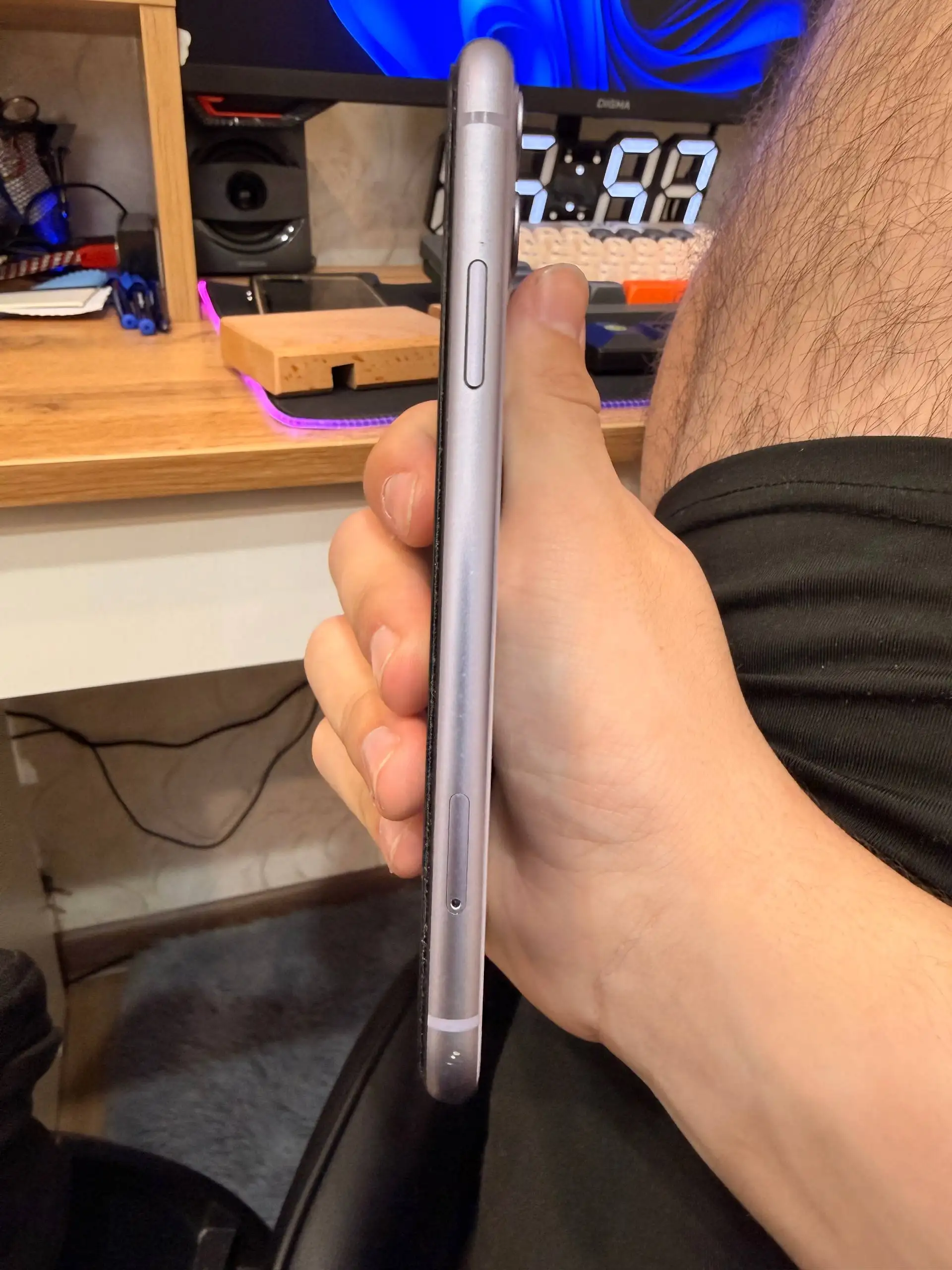 Продажа iPhone 11 128GB фиолетового цвета - Смартфоны (Электроника) в Саранск