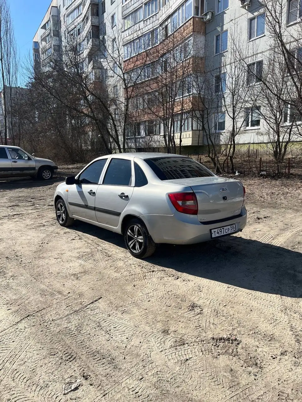 Продажа Лада Гранта 2013 года - Легковые автомобили (Авто) в Пенза
