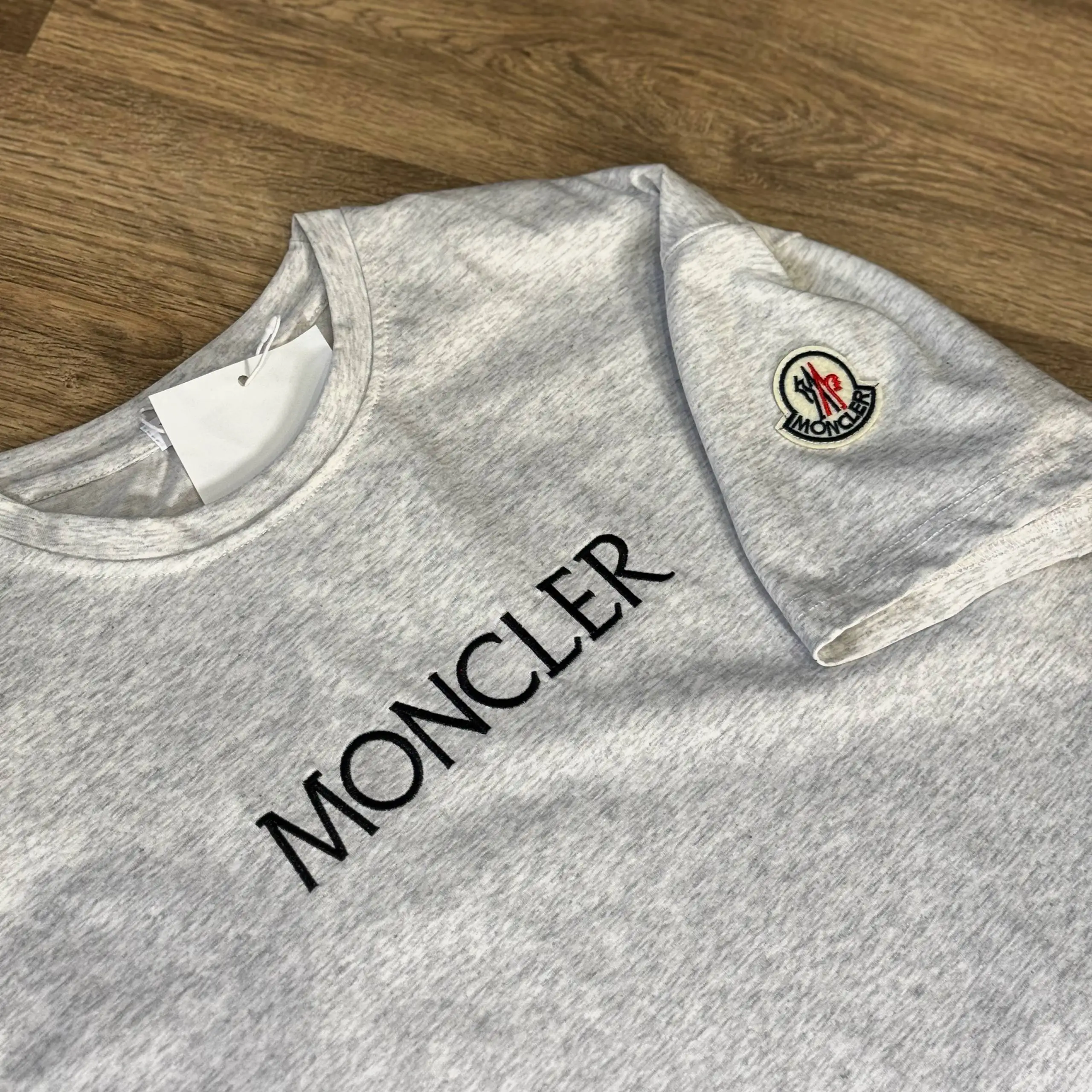 Футболка Moncler - Футболки (Одежда) в Саранск