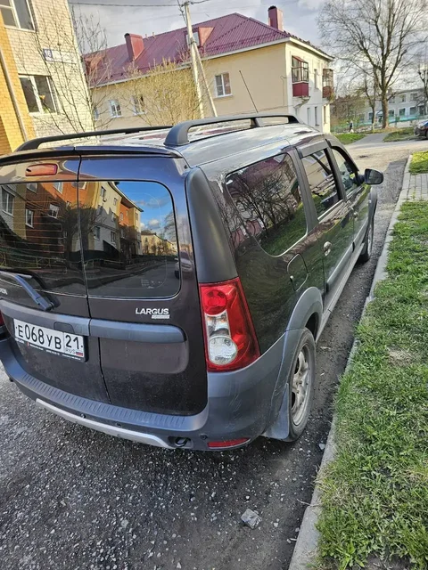 Автомобиль 2017 года с двумя комплектами резины и сигнализацией - Микроавтобусы в Саранск