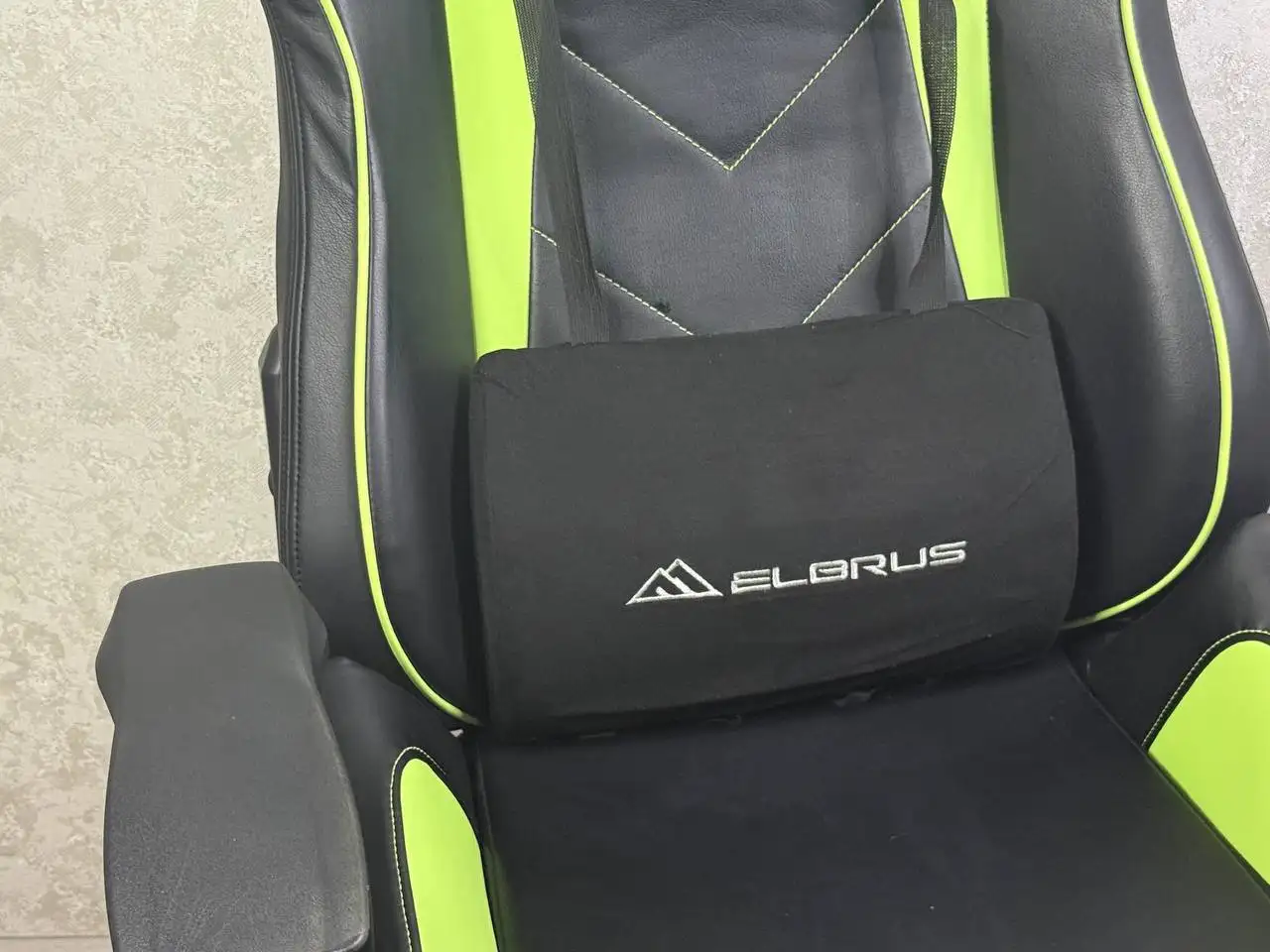 Игровое кресло Sharkoon Elbrus 2 - Мебель (Барахолка) в Неизвестно