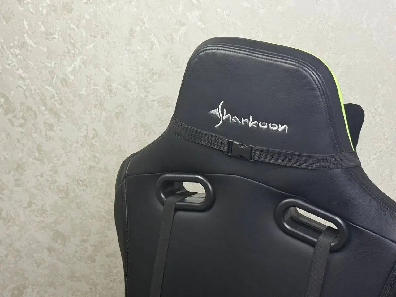 Игровое кресло Sharkoon Elbrus 2 - Мебель (Барахолка) в Неизвестно