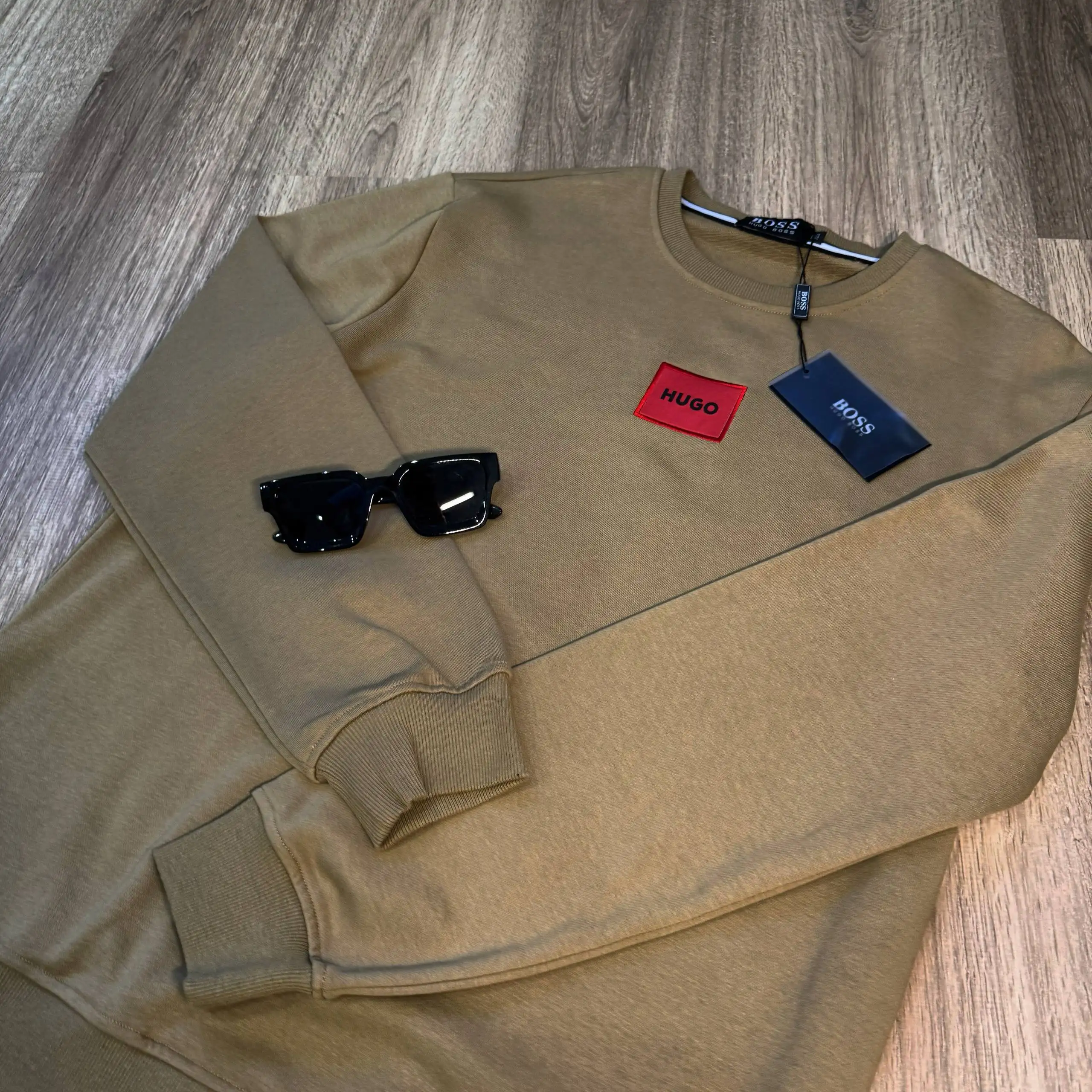 Свитшот HUGO BOSS - Мужская одежда (Одежда) в Саранск