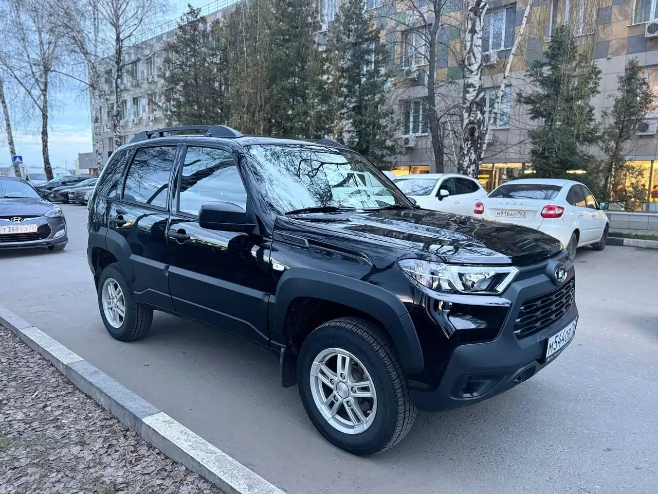 Нива Трэвл 2023 - Легковые автомобили (Авто) в Саранск