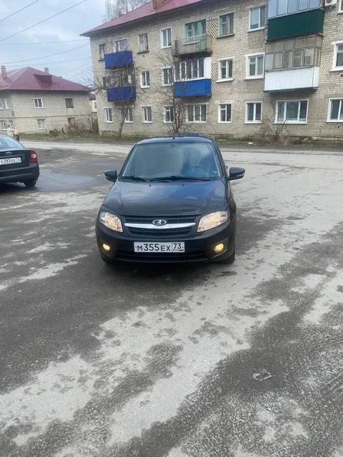 Лада Гранта лифтбек - Легковые автомобили в Саранск