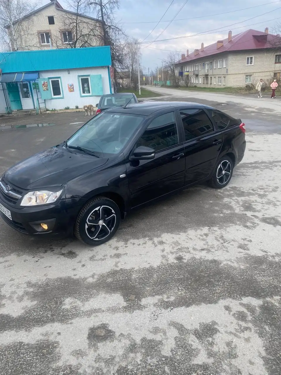 Лада Гранта лифтбек - Легковые автомобили (Авто) в Саранск