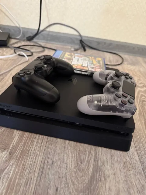 Продам PS4 Slim 500 ГБ - Игровые консоли в Саранск
