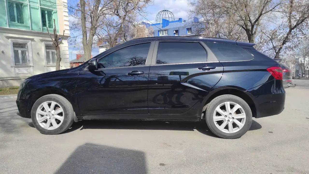 Лада Веста универсал 2021 - Легковые автомобили (Авто) в Саранск