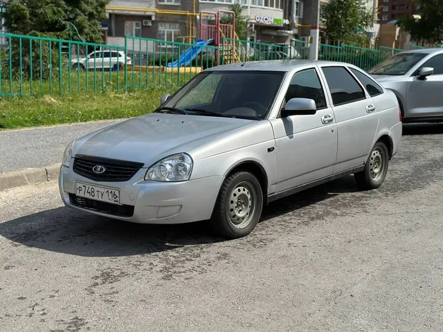 Продам Ладу Приору - Легковые автомобили в Саранск