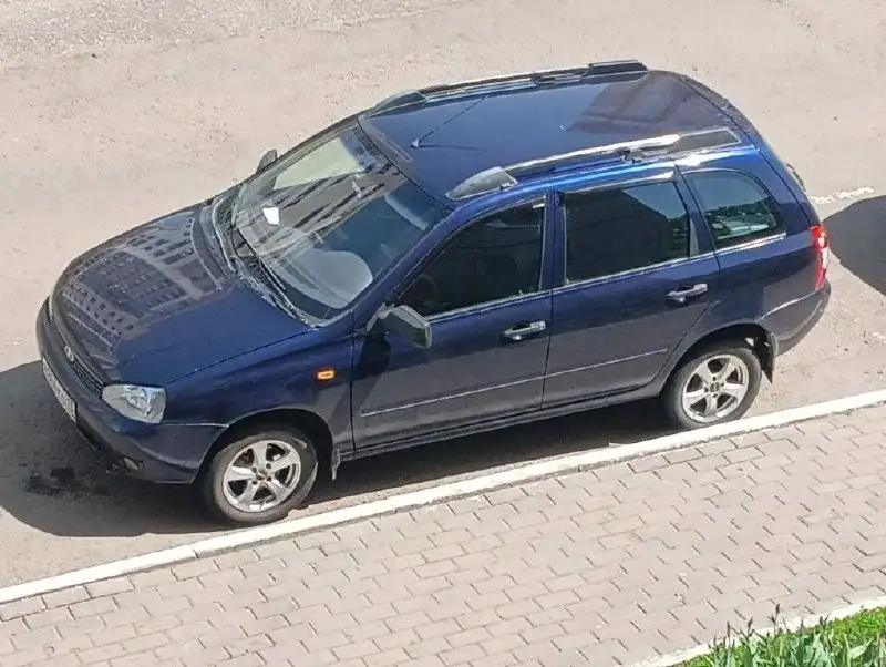 Продажа автомобиля 2012 года - Авто в Неизвестно