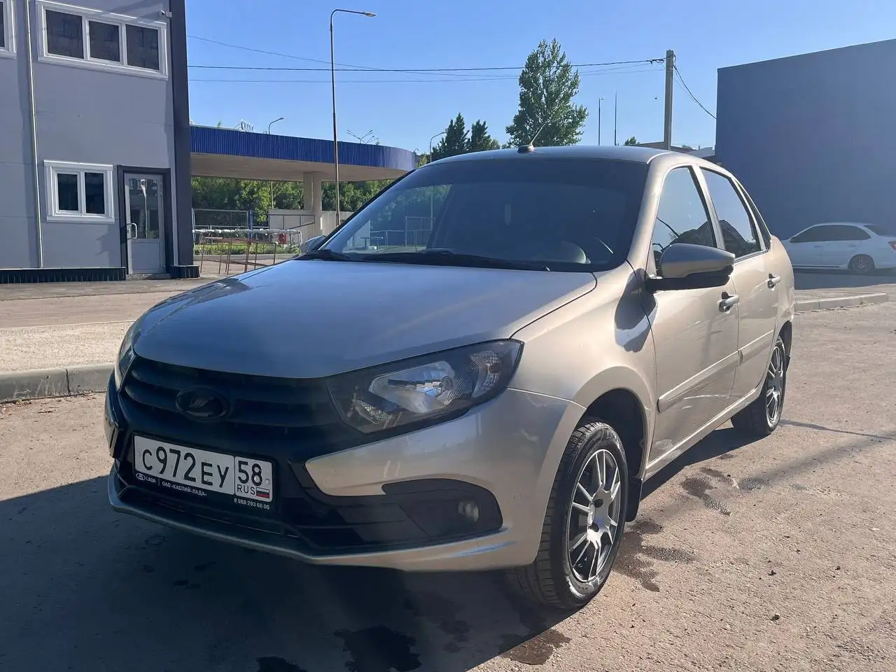 Автомобиль 2021 года, обслуживаемый, с кондиционером - Легковые автомобили (Авто) в Саранск