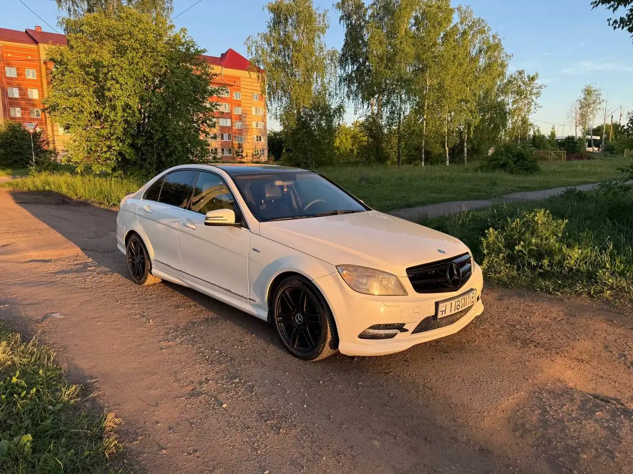 Mercedes Benz C-Class W204 2010 - Легковые авто (Авто) в Саранск