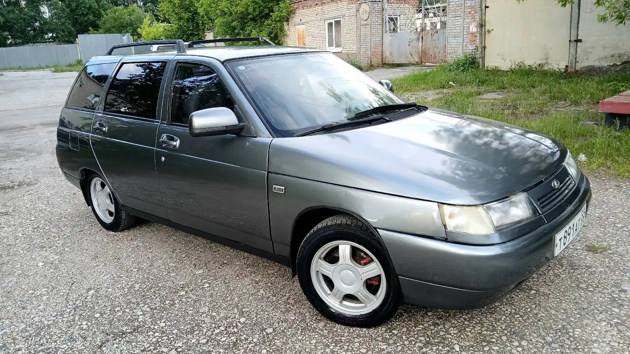 BMW 2005г. дно пороги целые - Легковые авто (Авто) в Неизвестно