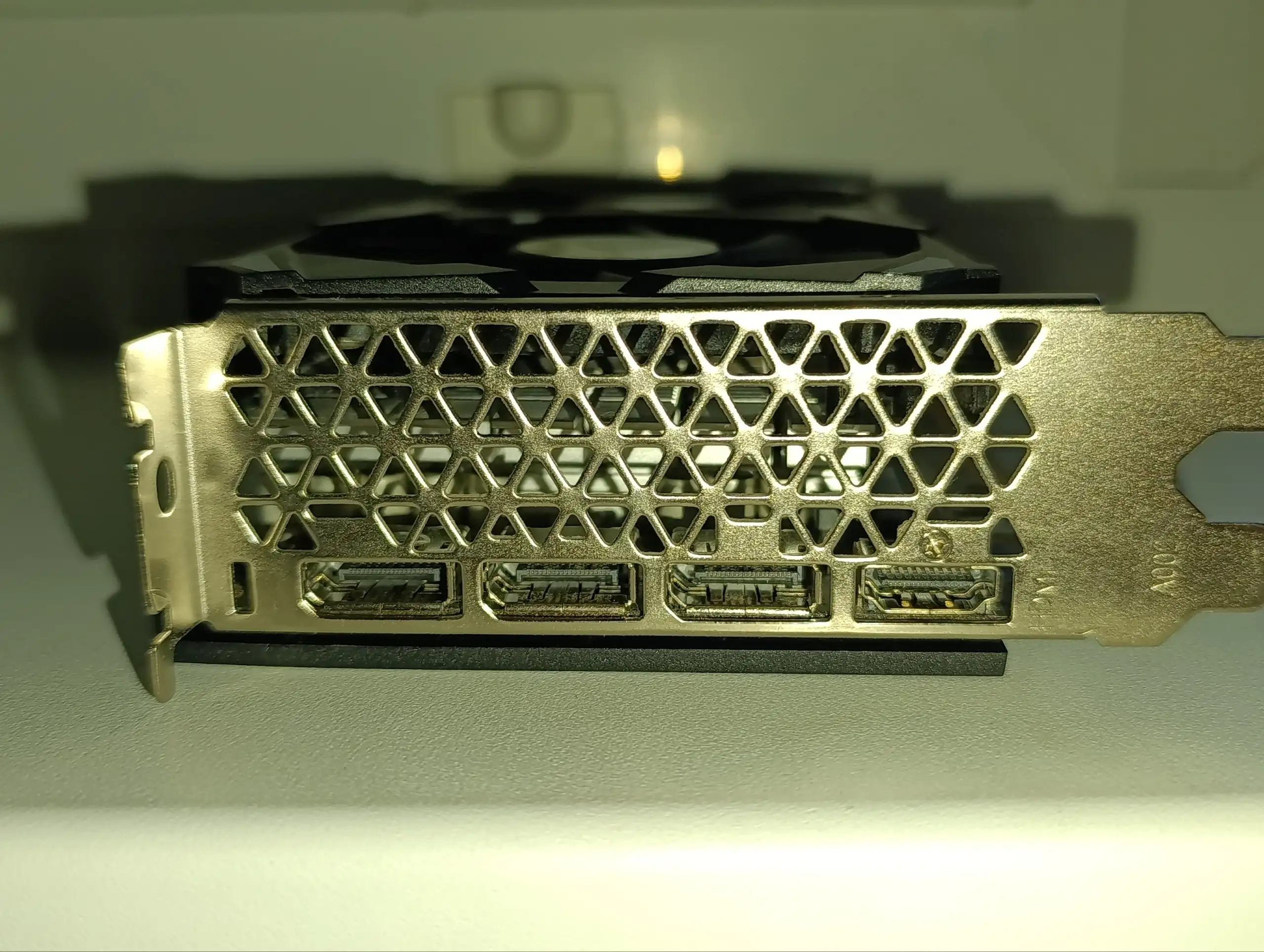 Видеокарта RX 580 8GB неисправна - Видеокарты (Электроника) в Неизвестно