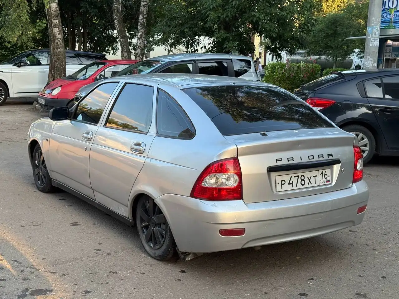 Автомобиль 2010 года - Легковые автомобили (Авто) в Саранск