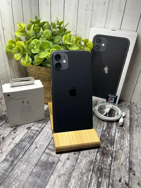 IPhone 11, 64GB - Автомагнитолы в Саранск