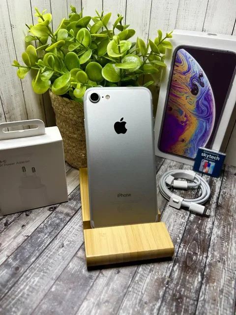 iPhone 7 32GB в хорошем состоянии - Компьютеры и комплектующие в Саранск