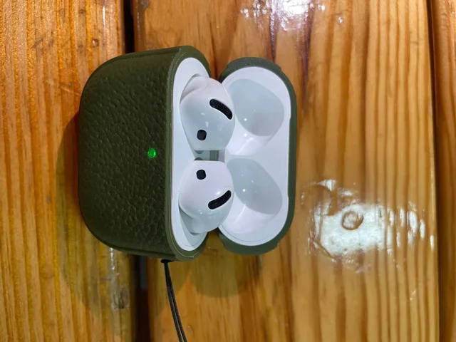 AirPods 4 оригинал, как новые - Наушники в Саранск