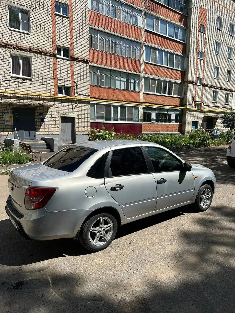 Продажа автомобиля 2014 года с кондиционером и полным приводом - Авто в Пенза