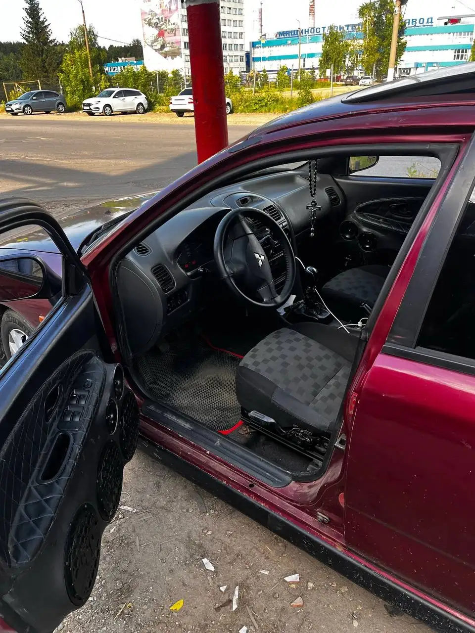 Продам Mitsubishi Carisma 1996 года - Легковые автомобили (Авто) в Неизвестно