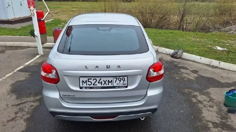 Лада Гранта лифтбэк 2021 - Легковые авто (Авто) в Неизвестно