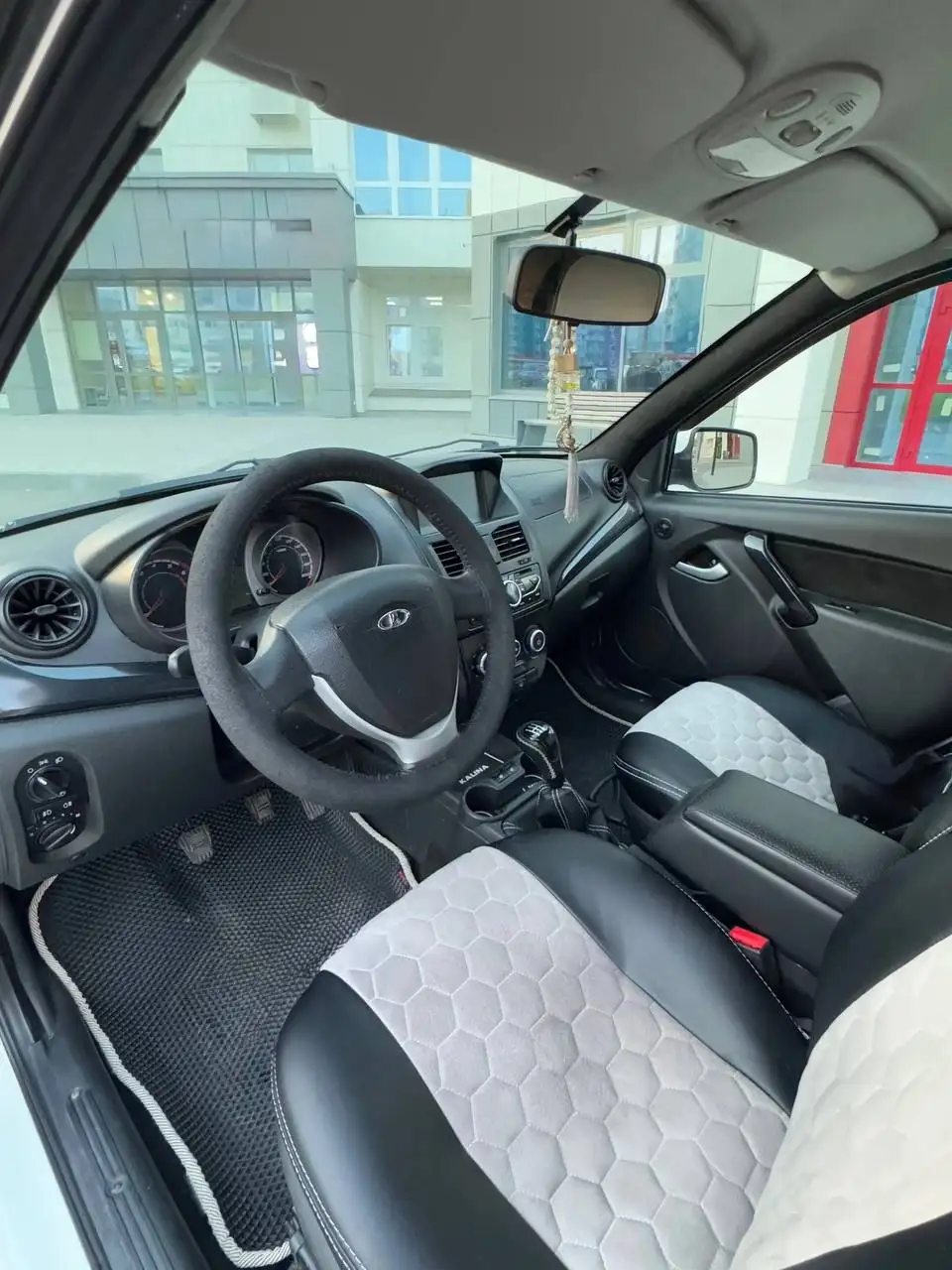 Lada Kalina 2 хэтчбек, 2013 г., 187000 км - Легковые автомобили (Авто) в Пенза