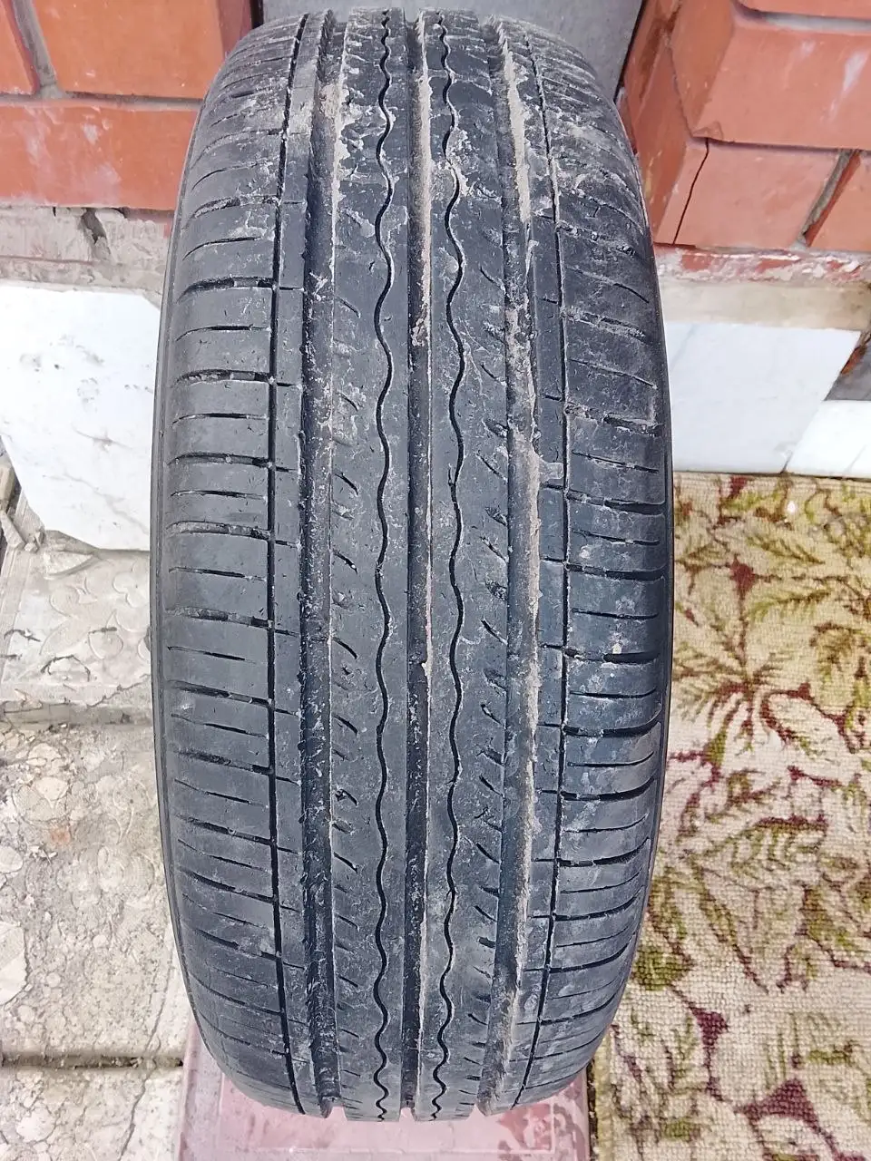 Продажа колес Веста и летнего баллона 14R - Колеса и диски (Запчасти) в Нижний Новгород