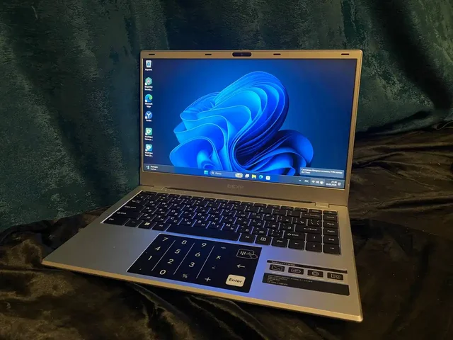 Продам ноутбук для работы или учебы 8/256 - Телефоны и смартфоны в Нижний Новгород