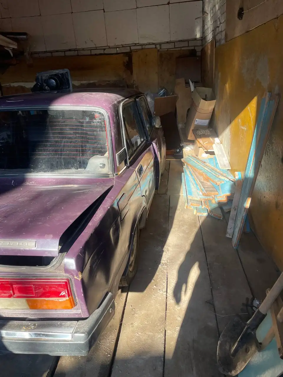 Продажа ВАЗ 2107 2001 года без мотора - Легковые автомобили (Авто) в Нижний Новгород