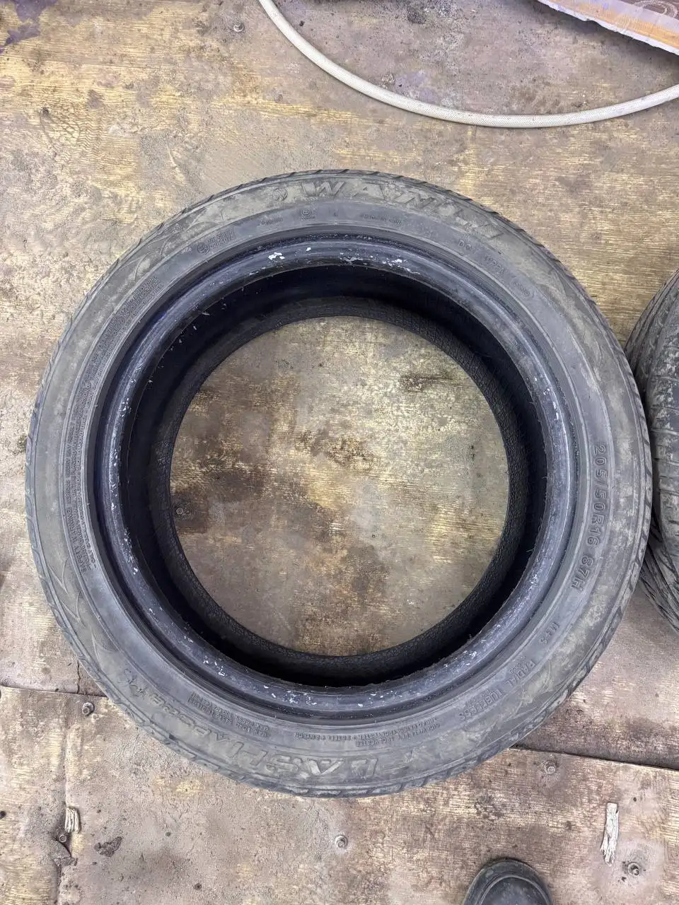 Продажа зимних шин 16r 205/50 - Шины и диски (Авто) в Нижний Новгород