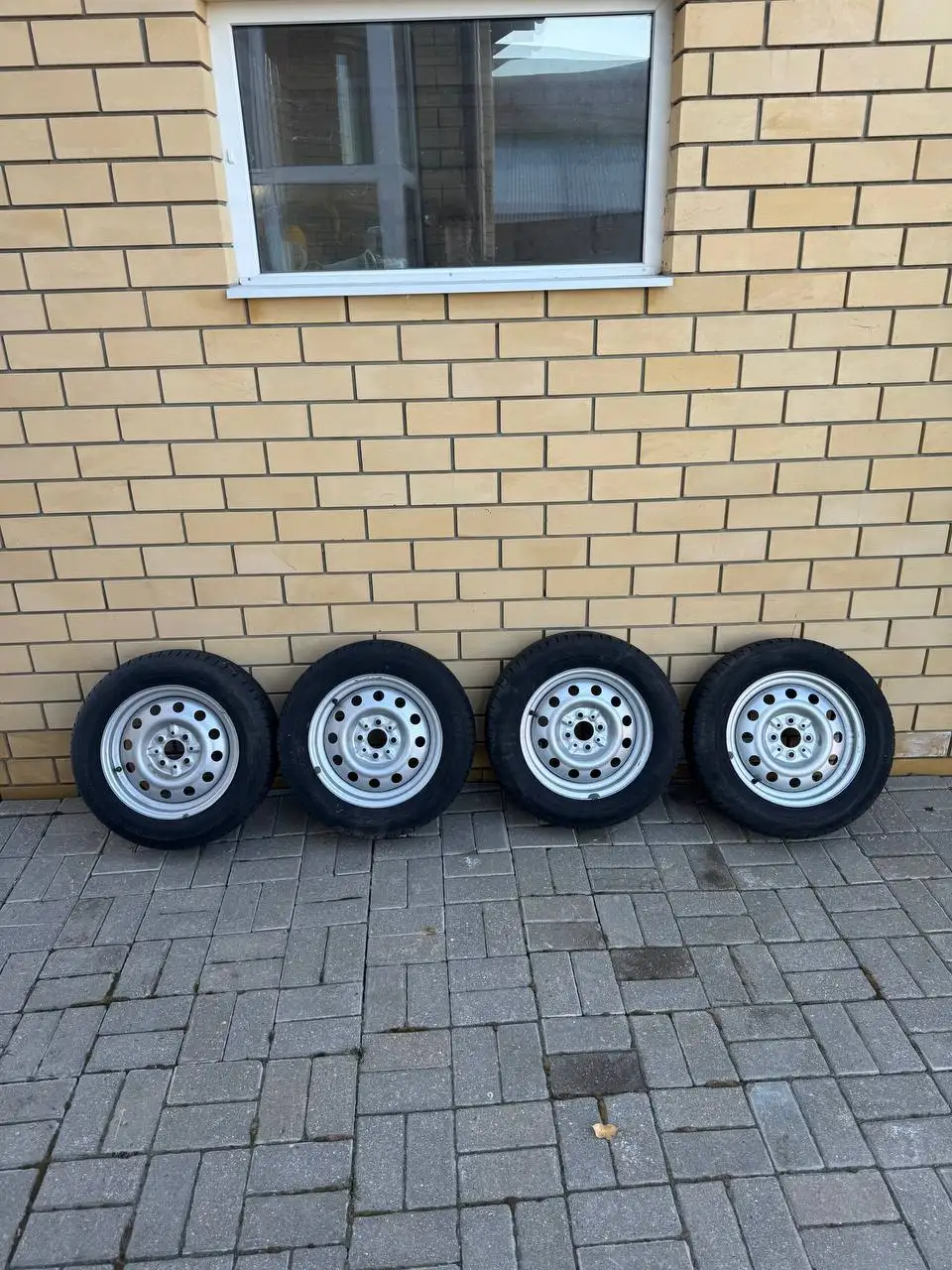 Резина со штампами Cordiant 175/65 14R для Гранты - Шины и диски (Авто) в Нижний Новгород