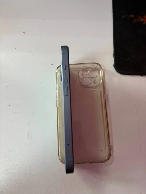 Смартфон iPhone 14 256 ГБ с повреждением задней крышки - Компьютерные комплектующие в Нижний Новгород