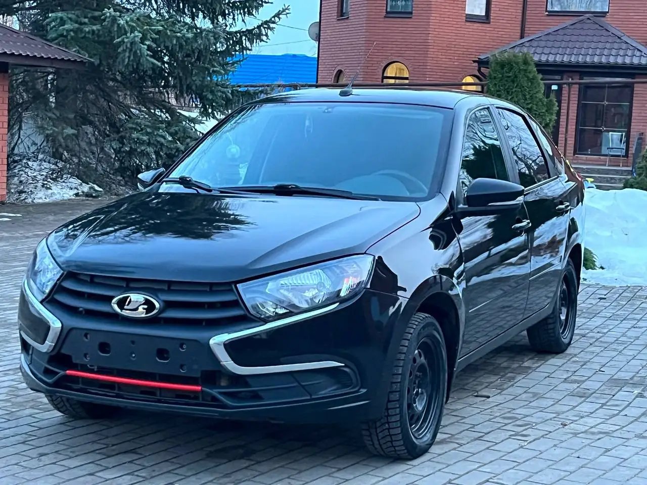 Продажа автомобиля Lada Granta 2023 года - Авто в Нижний Новгород