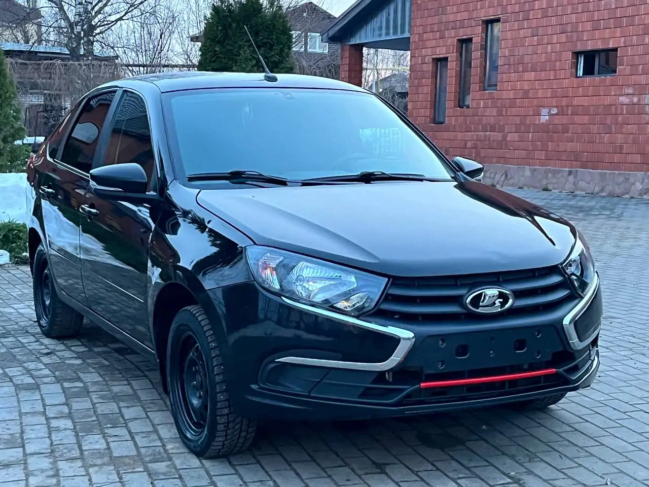 Продажа автомобиля Lada Granta 2023 года - Авто в Нижний Новгород