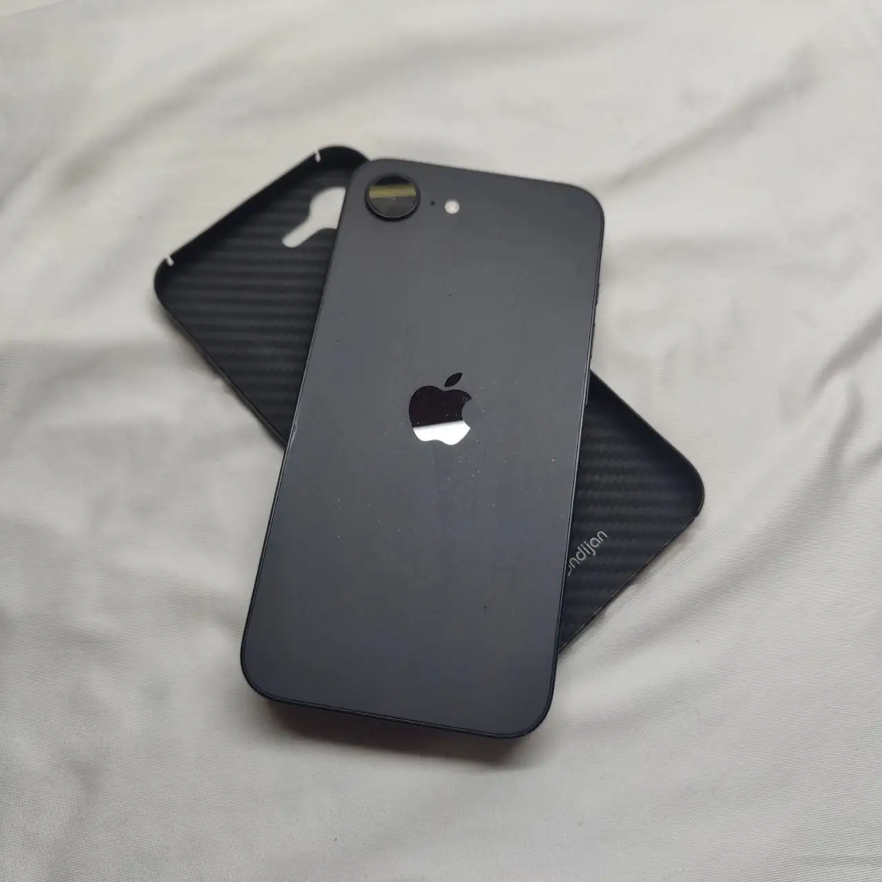 Продам аккумулятор 16е 98% с чехлом и проводом - Запчасти (Авто) в Нижний Новгород