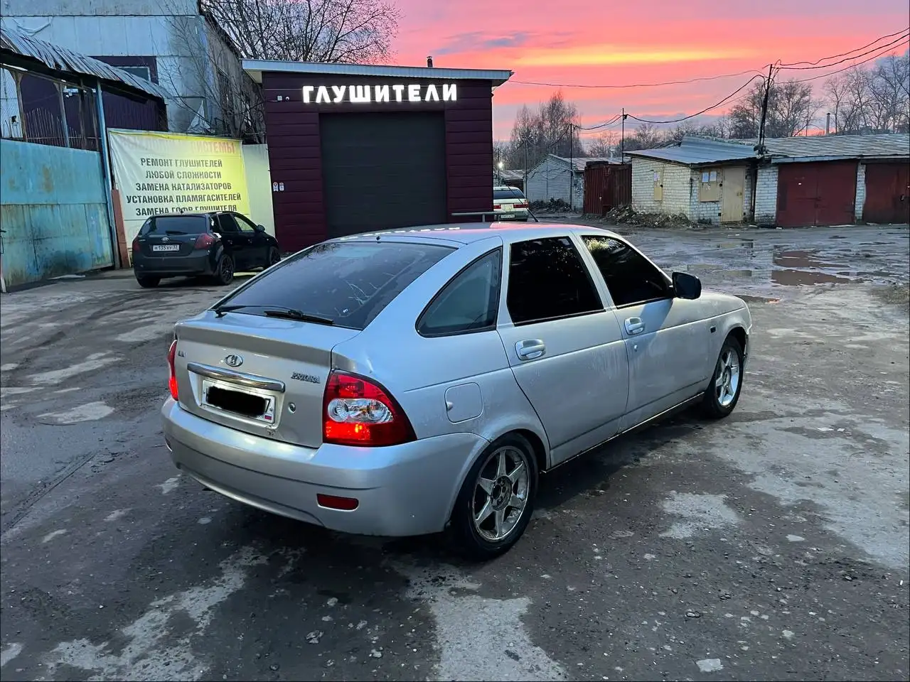 Продажа автомобиля 2012 года с кондиционером и навигацией - Легковые автомобили (Авто) в Нижний Новгород