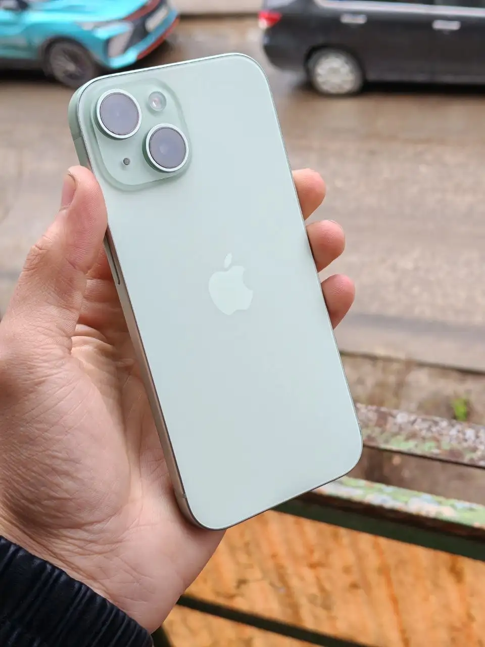 iPhone 15 256gb Green в отличном состоянии - Смартфоны (Электроника) в Нижний Новгород