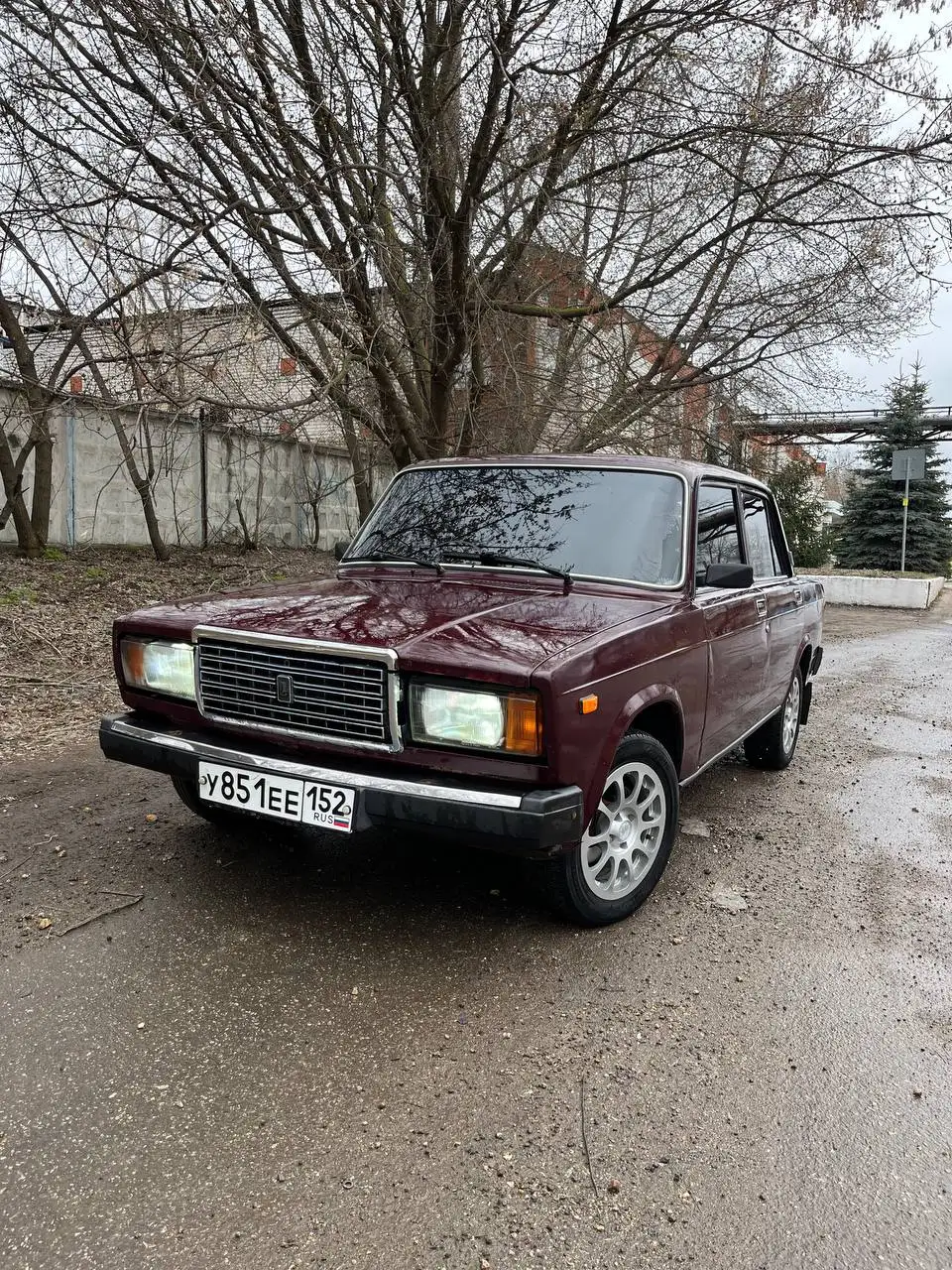 ВАЗ 2107 2006 года, инжектор, полный ход, не гнилая, обслужена, диски ковка Р14 - Авто в Нижний Новгород