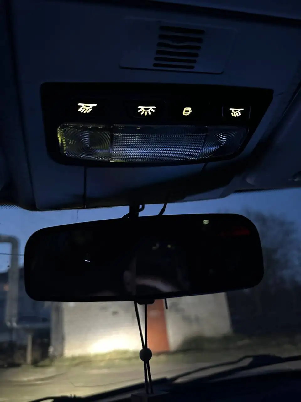 Продам Lada Priora 2011 года с кондиционером и автозапуском - Легковые автомобили (Авто) в Нижний Новгород