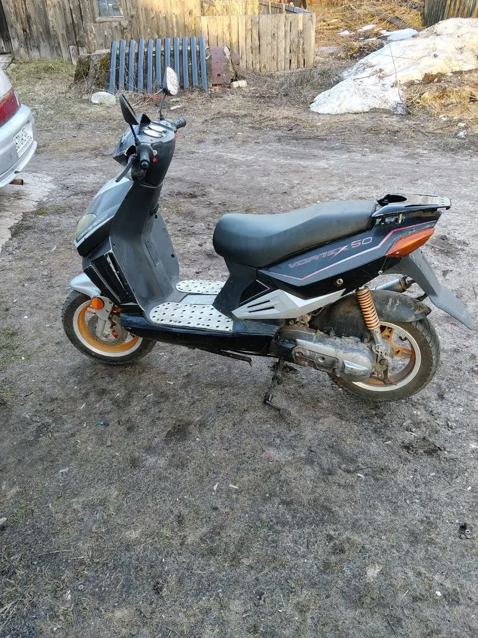 Продажа автозапчастей на авторынке - Запчасти в Нижний Новгород